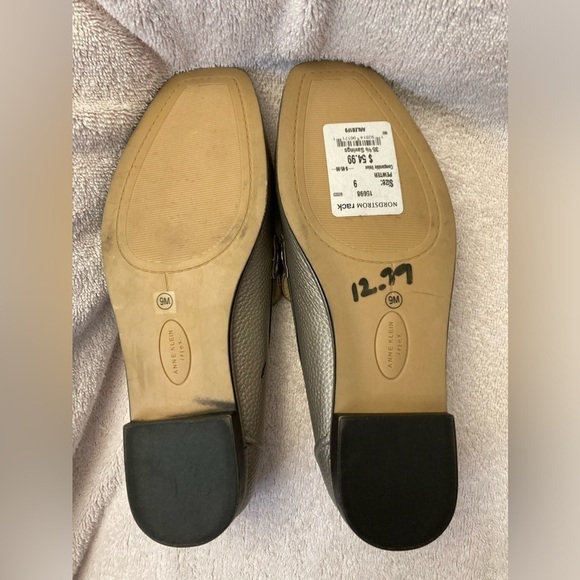 EUC Arlette Loafer Slip-on Pewter Anne Klein Like New Size 9M - Picture 2 of 5